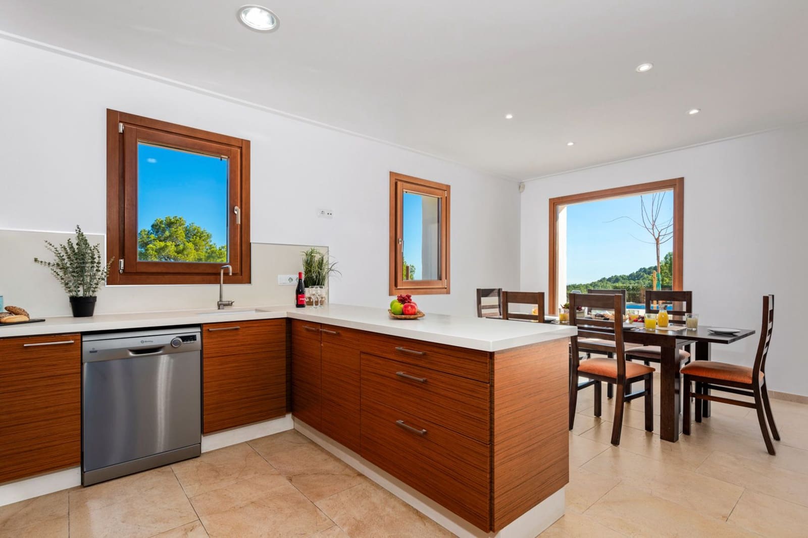 Chalet de 4 habitaciones en Calpe / Calp en venta - 1.095.000 € (Ref: 9484690)