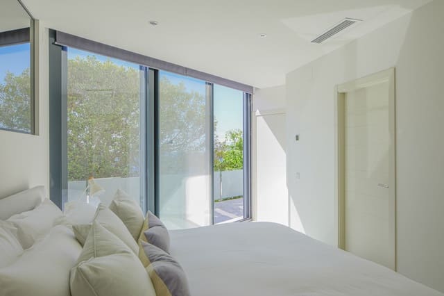 4 makuuhuone Huvila myytävänä paikassa El Portet - Pla de Mar, Teulada-Moraira mukana 
autotalli - 3 750 000 € (Ref: 9484695)