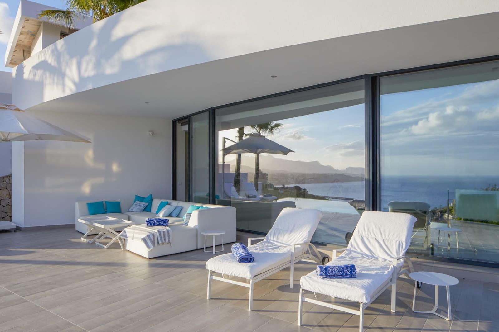 4 makuuhuone Huvila myytävänä paikassa Moraira mukana 
autotalli - 3 750 000 € (Ref: 9484695)