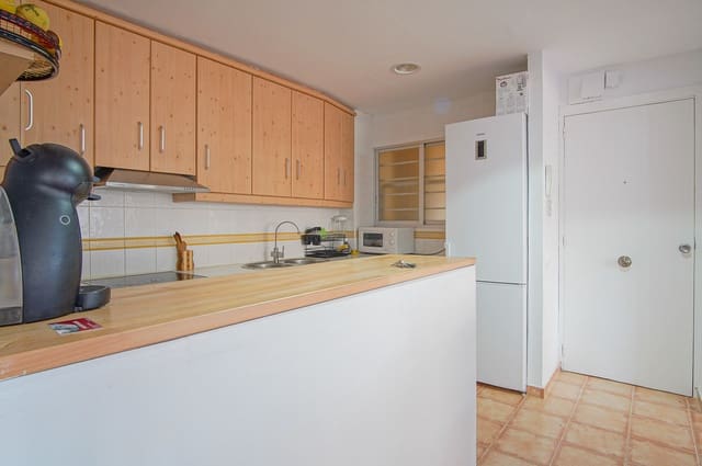 3 bedroom Beach Apartment for sale in Les Bassetes - El Marjal, Dénia with garage - € 255,000 (Ref: 9484696)