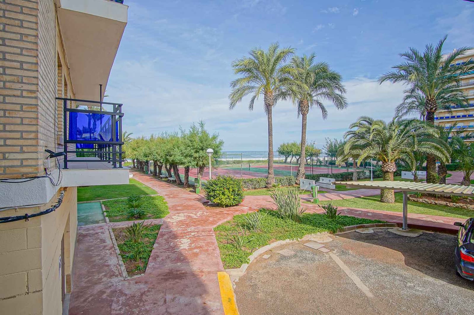 3 bedroom Beach Apartment for sale in Denia with garage - € 255,000 (Ref: 9484696)