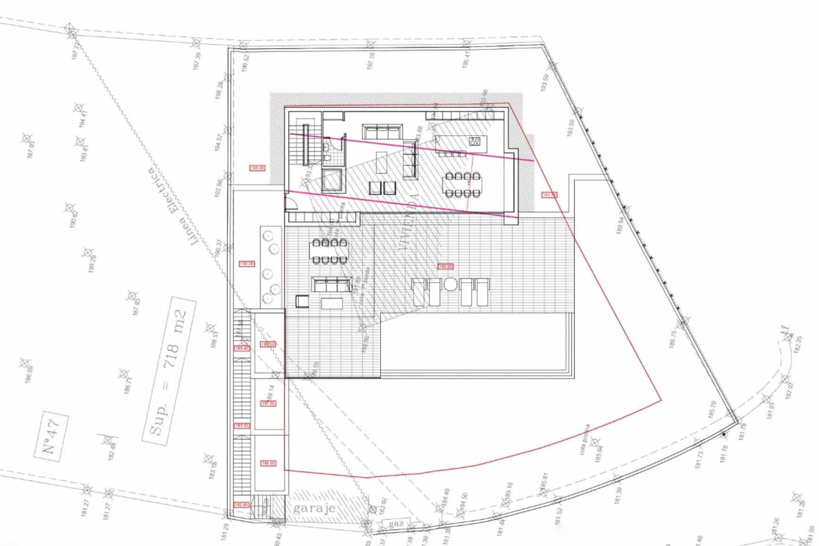 Chalet de 4 habitaciones en Montemar en venta - 2.595.000 € (Ref: 9484710)