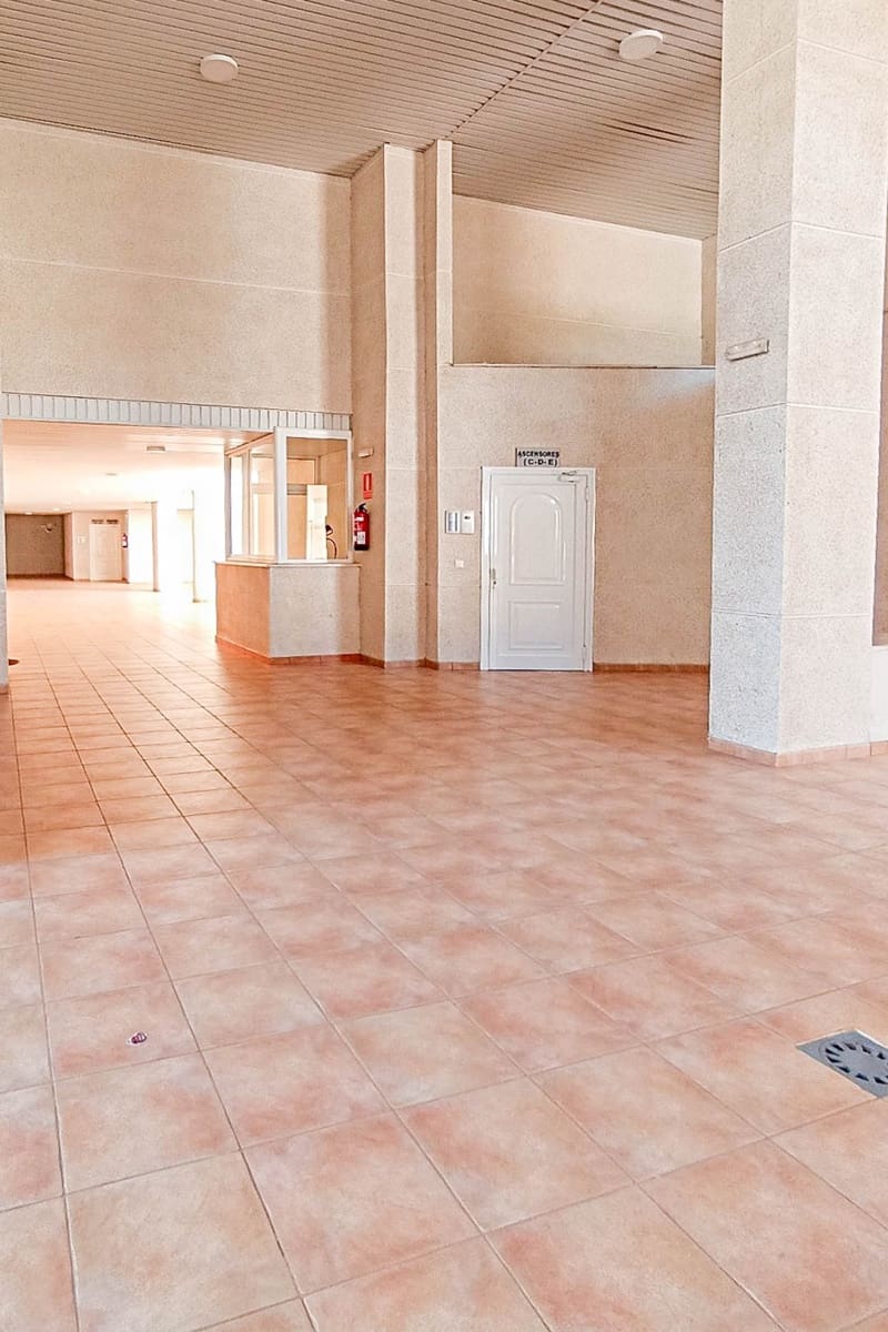 3 makuuhuone Huoneisto myytävänä paikassa Calpe / Calp mukana 
autotalli - 310 000 € (Ref: 9484712)