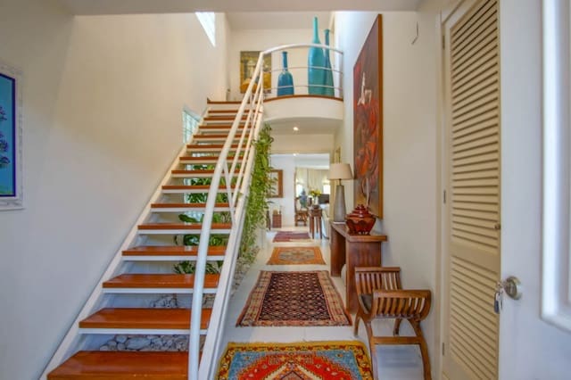 8 bedroom Villa for sale in Albir, Alfaz del Pi / L'Alfàs del Pi with garage - € 3,750,000 (Ref: 9484757)