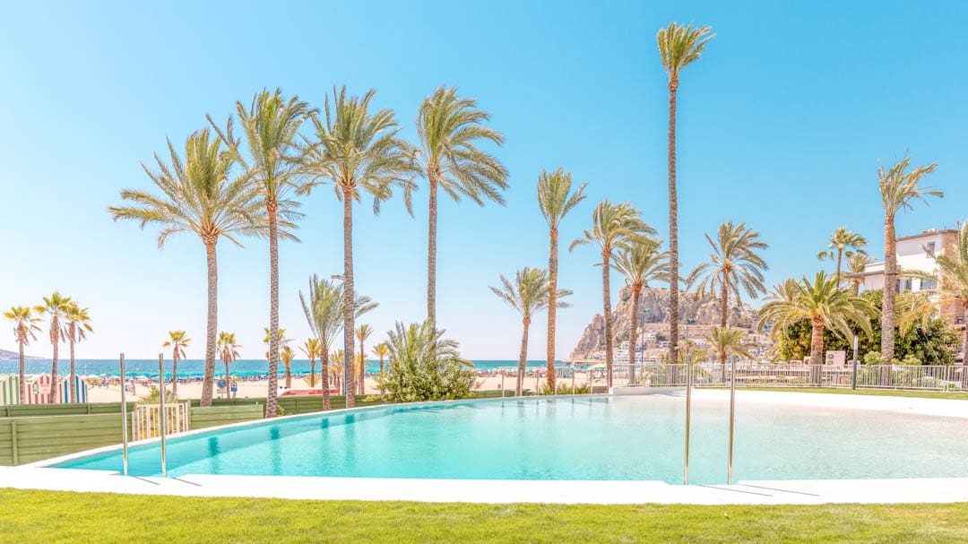 2 bedroom Beach Apartment for sale in Benidorm - € 1,550,000 (Ref: 9484768)