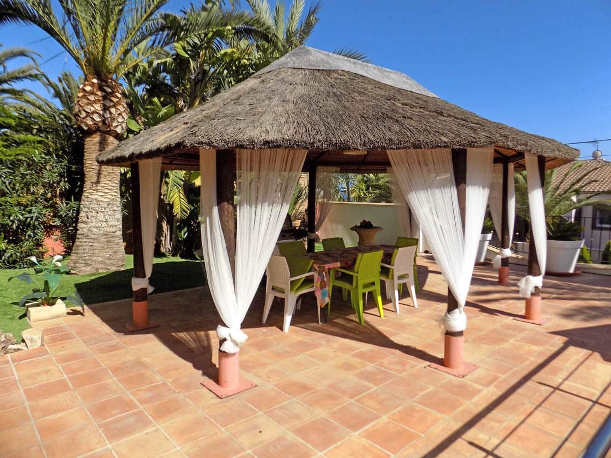 4 bedroom Villa for sale in Teulada with garage - € 1,500,000 (Ref: 9484787)