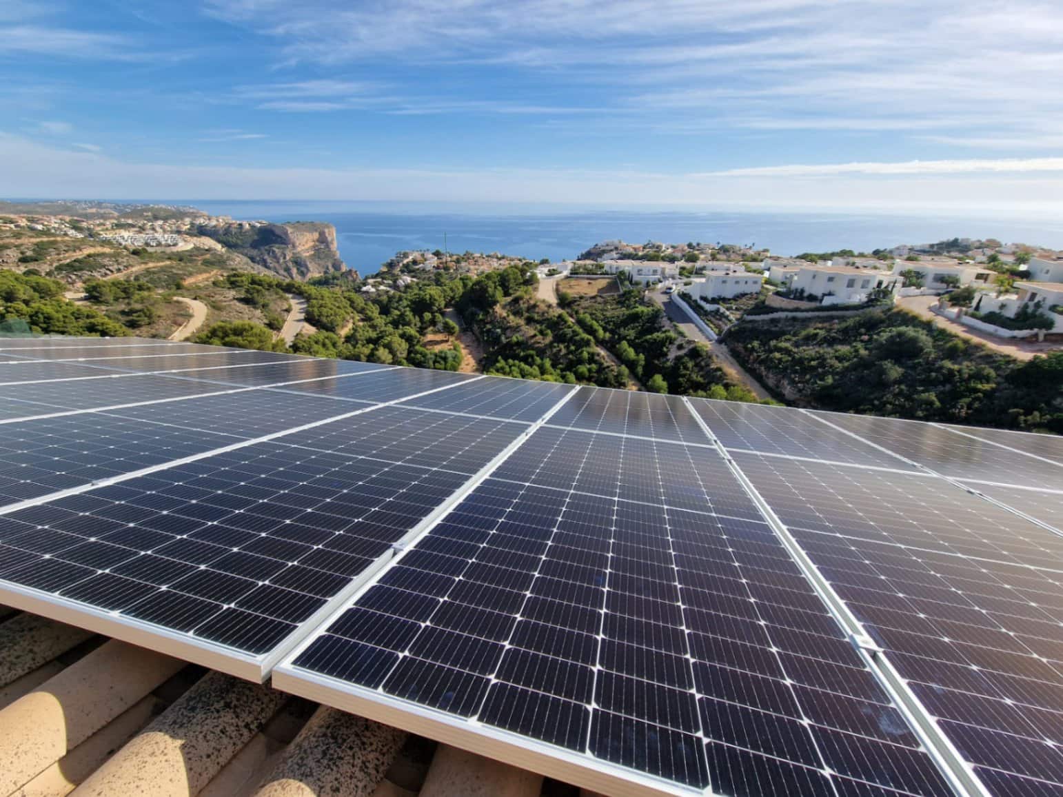 5 bedroom Villa for sale in Benitachell / Benitatxell with garage - € 715,000 (Ref: 9484790)