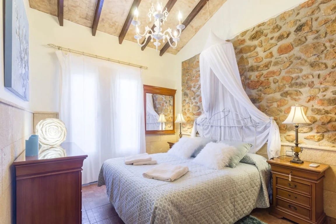 12 bedroom Villa for sale in Lliber - € 1,550,000 (Ref: 9484804)