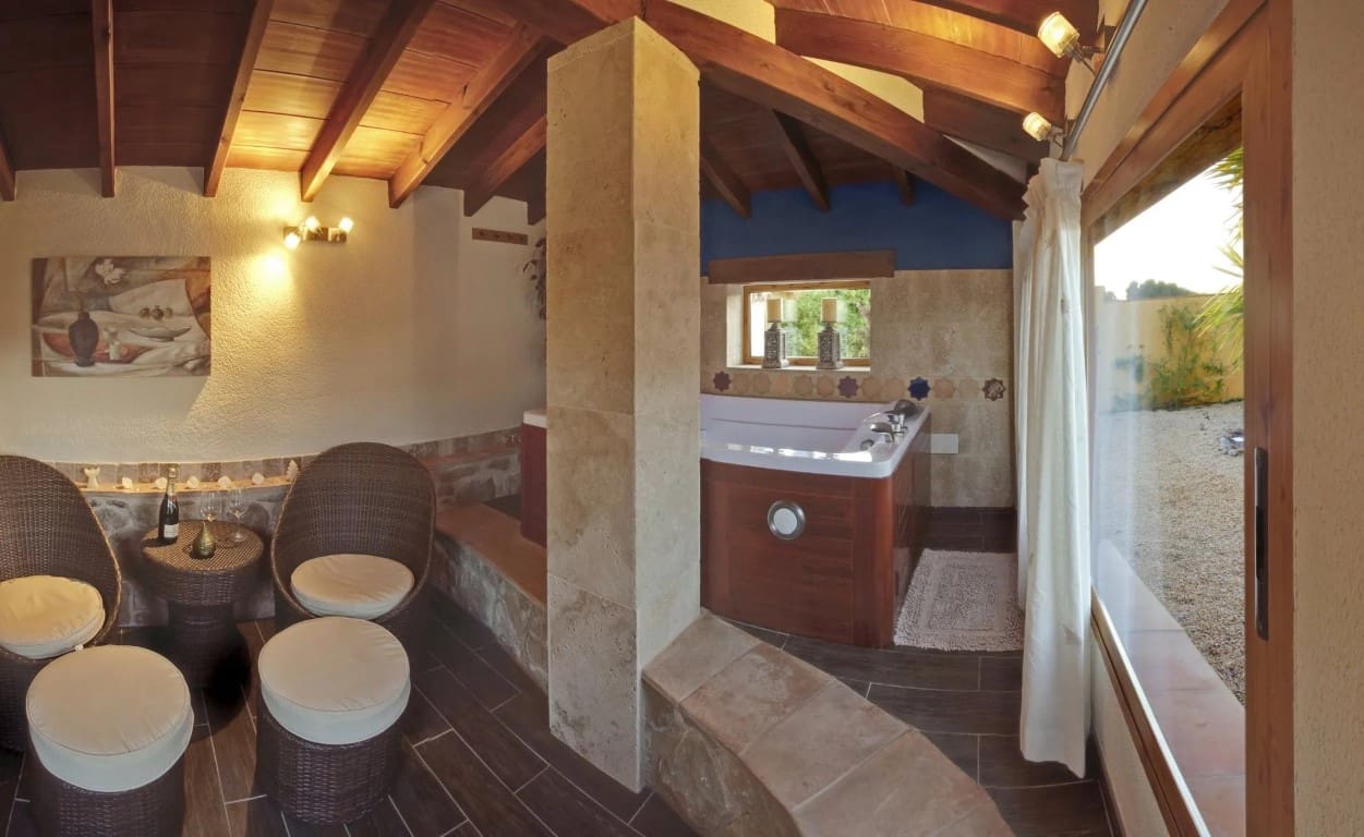 12 bedroom Villa for sale in Lliber - € 1,550,000 (Ref: 9484804)