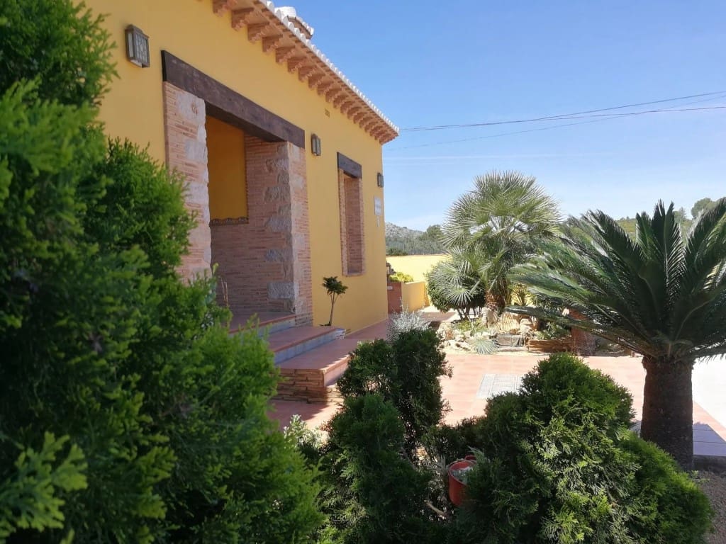 12 bedroom Villa for sale in Lliber - € 1,550,000 (Ref: 9484804)