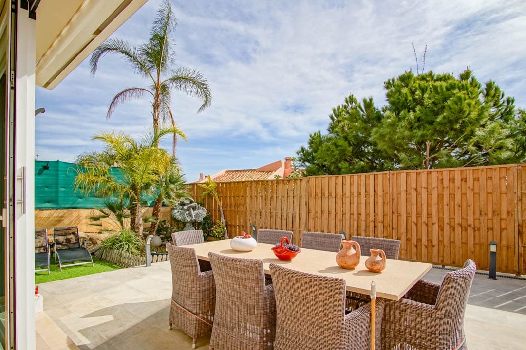 3 bedroom Villa for sale in Finestrat - € 649,000 (Ref: 9484815)