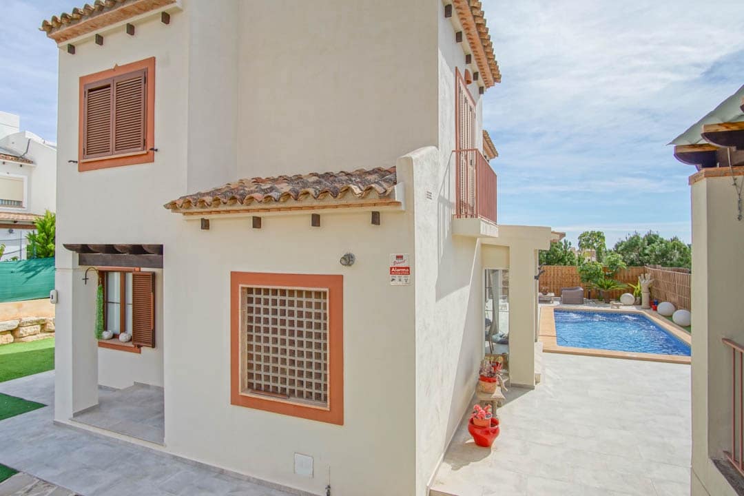 3 bedroom Villa for sale in Finestrat - € 649,000 (Ref: 9484815)