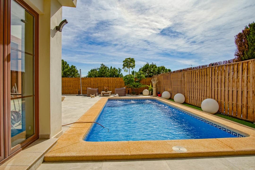 3 bedroom Villa for sale in Finestrat - € 649,000 (Ref: 9484815)