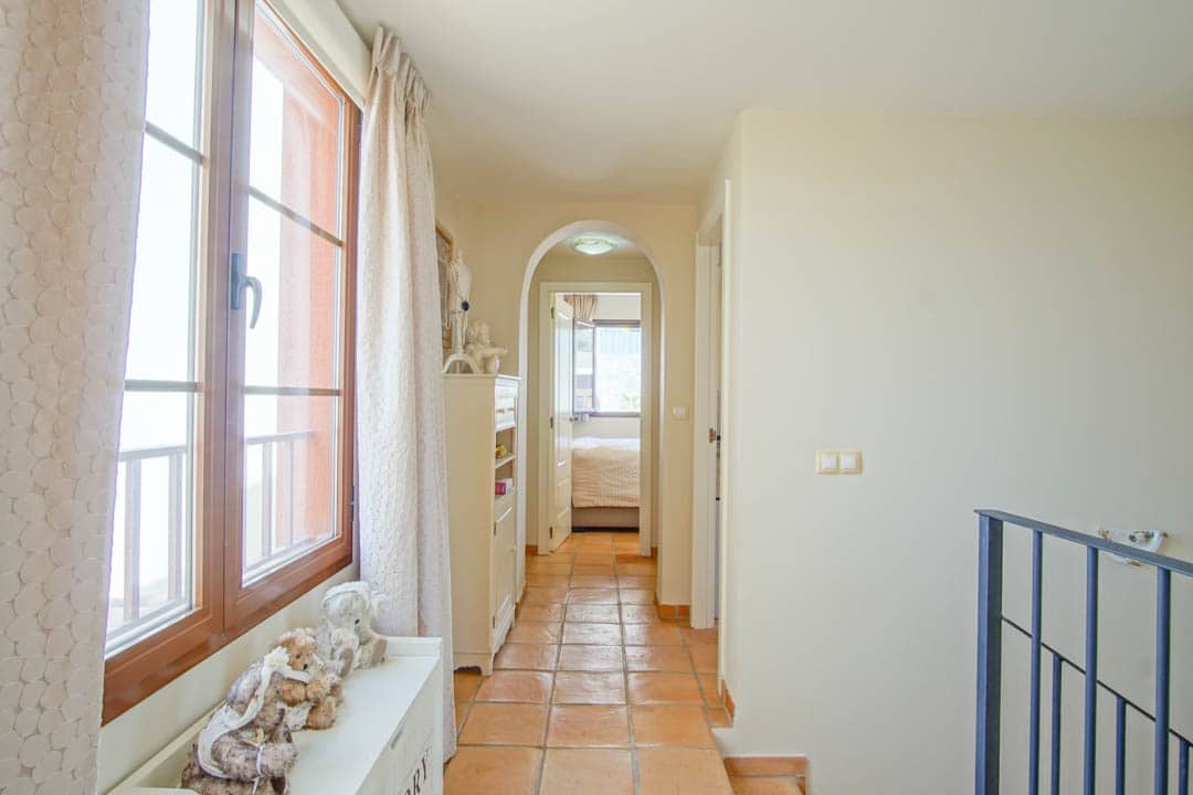 3 bedroom Villa for sale in Finestrat - € 649,000 (Ref: 9484815)