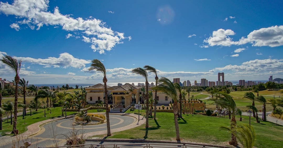 3 bedroom Villa for sale in Finestrat - € 649,000 (Ref: 9484815)