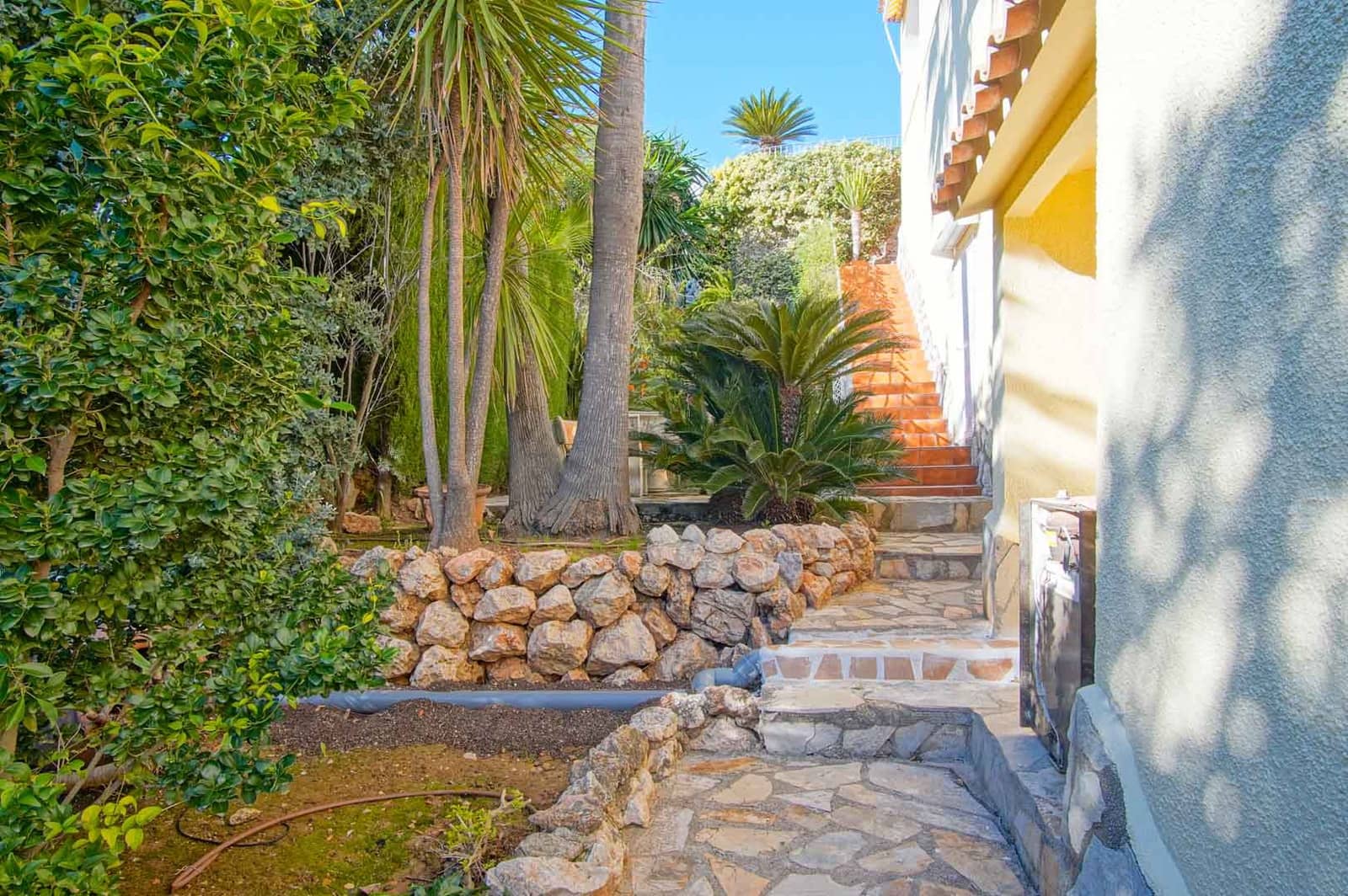 5 bedroom Villa for sale in Monte Pego - € 765,000 (Ref: 9484816)