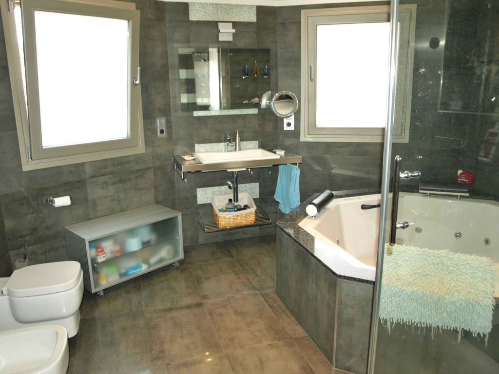 10 soveværelse Villa til salg i Denia med garage - € 899.000 (Ref: 9484833)