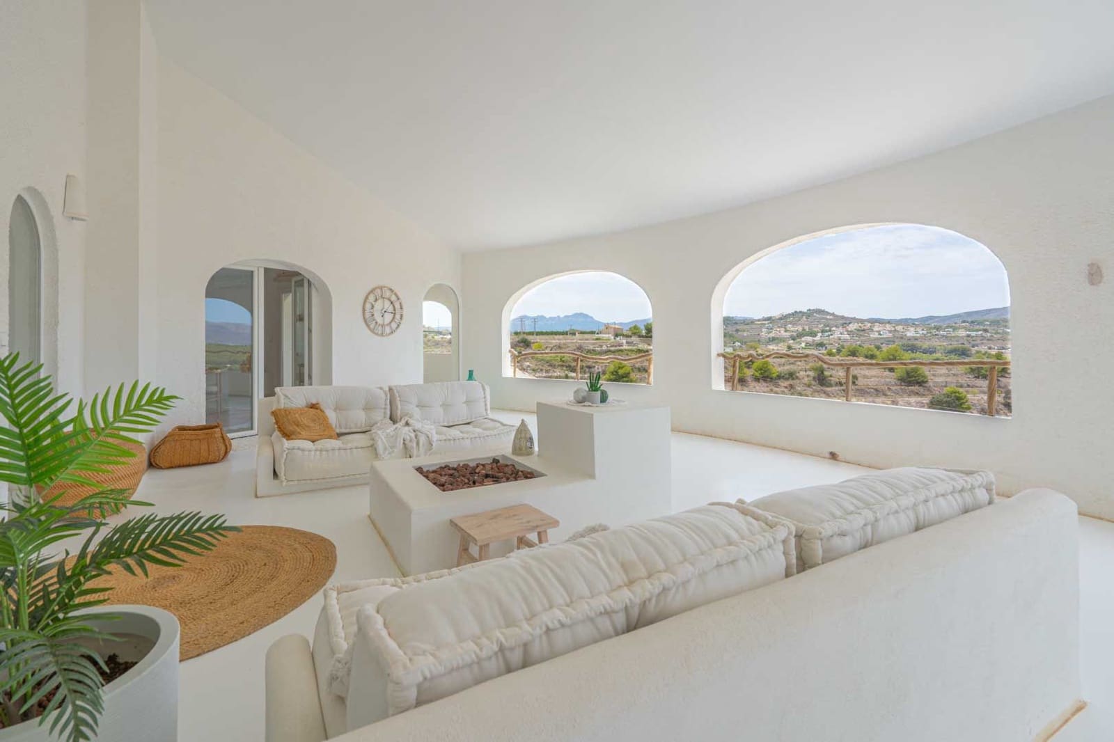 4 bedroom Villa for sale in Benitachell / Benitatxell with garage - € 1,290,000 (Ref: 9484841)