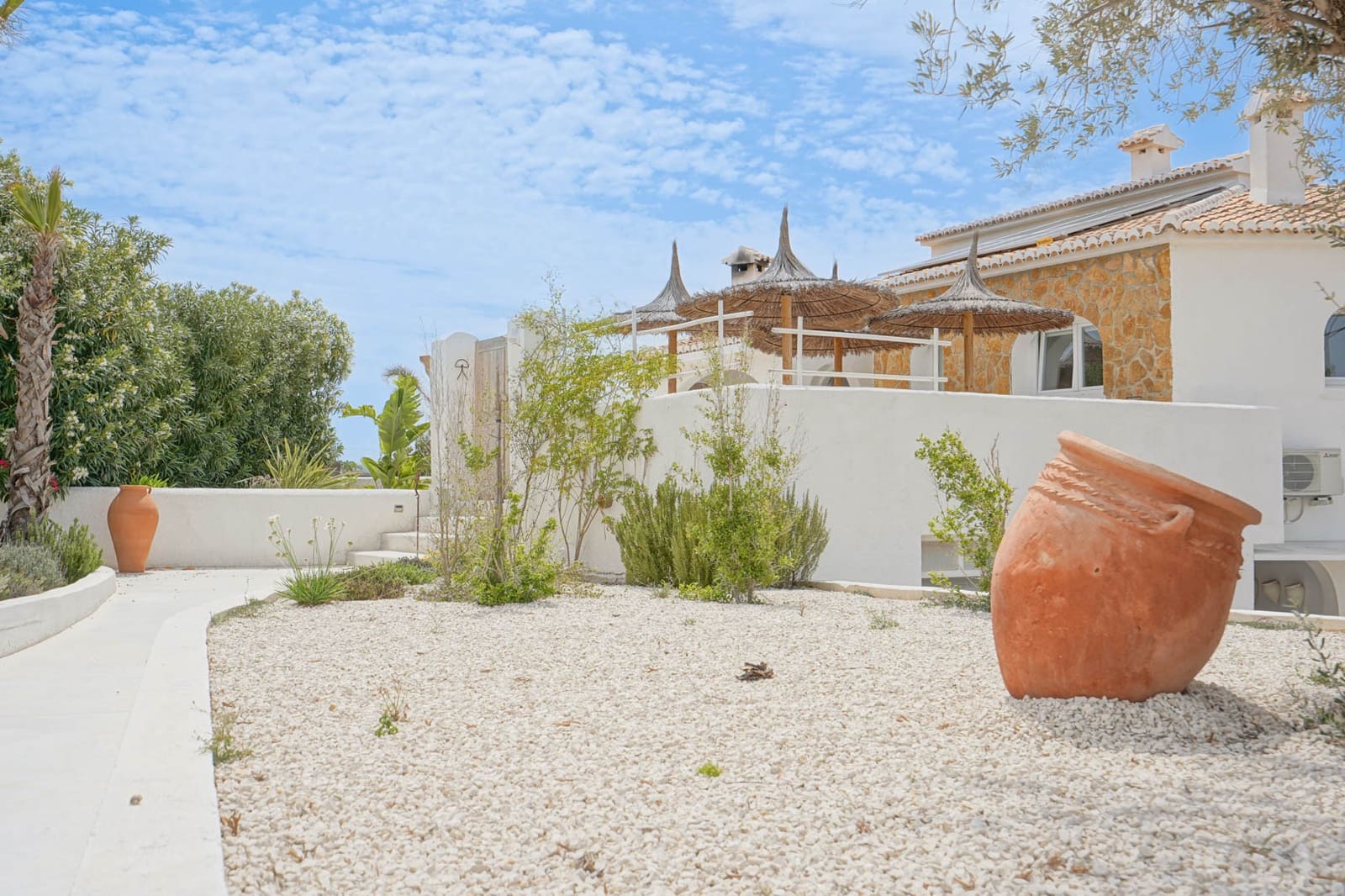 4 bedroom Villa for sale in Benitachell / Benitatxell with garage - € 1,290,000 (Ref: 9484841)