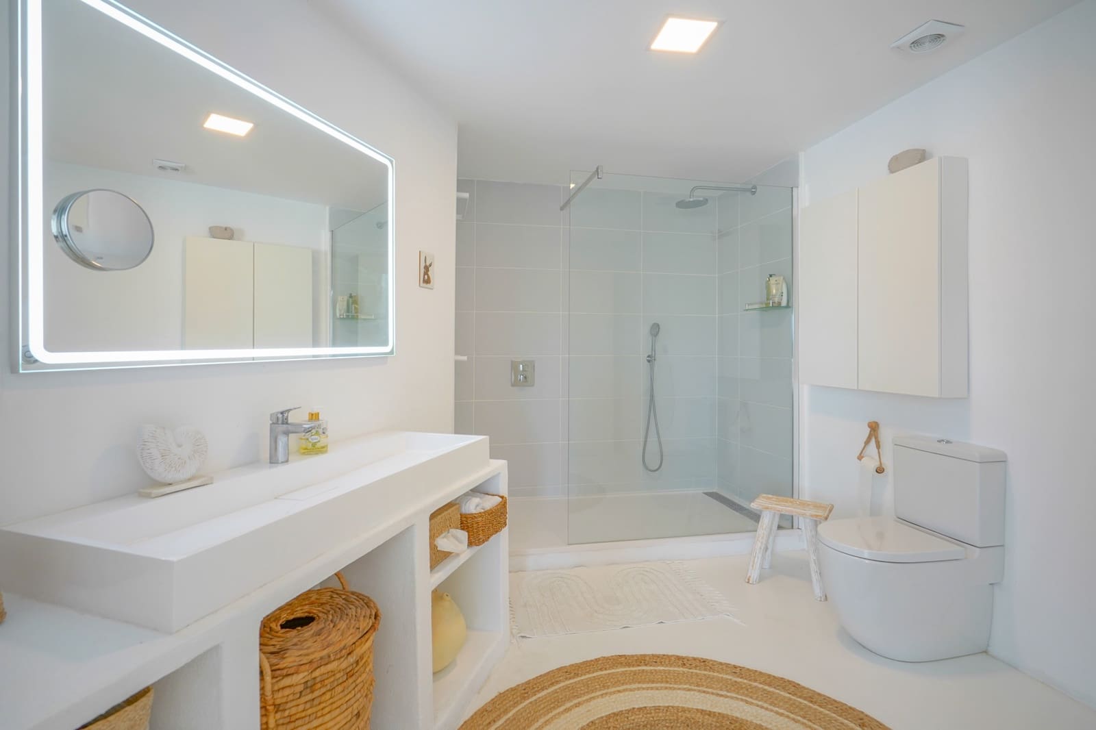 4 bedroom Villa for sale in Benitachell / Benitatxell with garage - € 1,290,000 (Ref: 9484841)