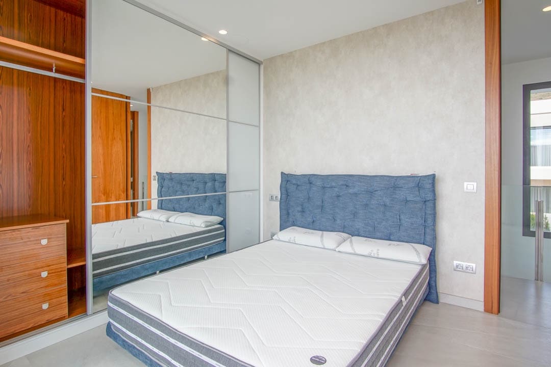 6 slaapkamer Villa te koop in Finestrat met garage - € 1.250.000 (Ref: 9484850)