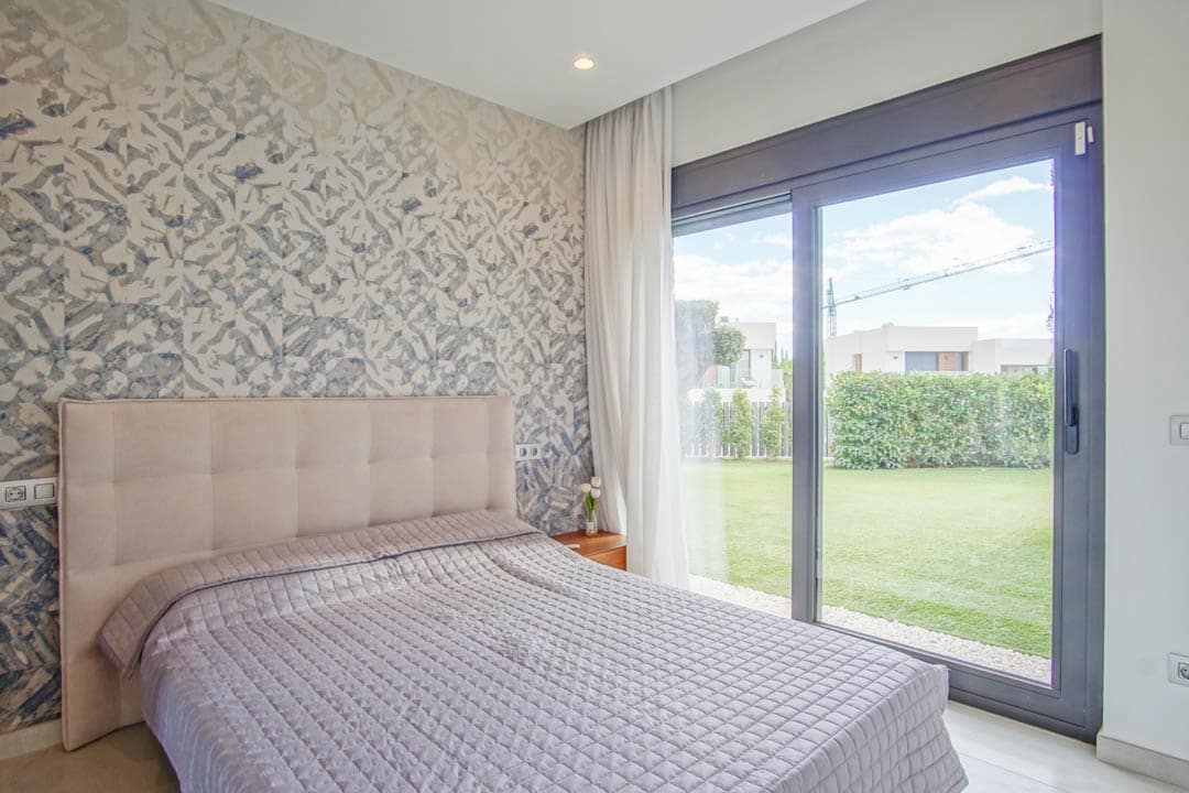 6 slaapkamer Villa te koop in Finestrat met garage - € 1.250.000 (Ref: 9484850)