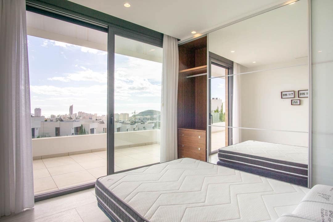 6 slaapkamer Villa te koop in Finestrat met garage - € 1.250.000 (Ref: 9484850)