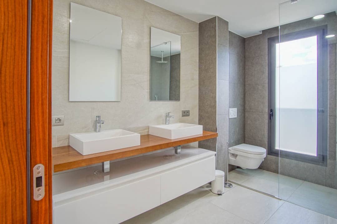 6 slaapkamer Villa te koop in Finestrat met garage - € 1.250.000 (Ref: 9484850)