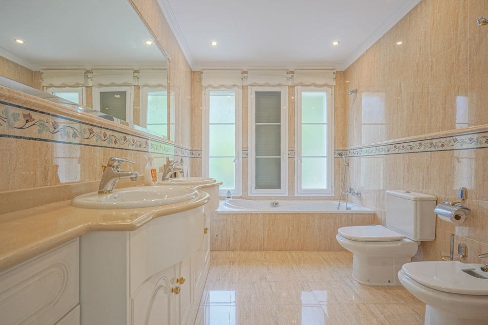 6 slaapkamer Villa te koop in Javea / Xabia met garage - € 1.470.000 (Ref: 9484851)