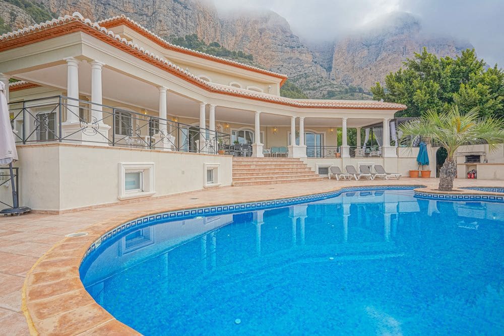 6 slaapkamer Villa te koop in Javea / Xabia met garage - € 1.470.000 (Ref: 9484851)