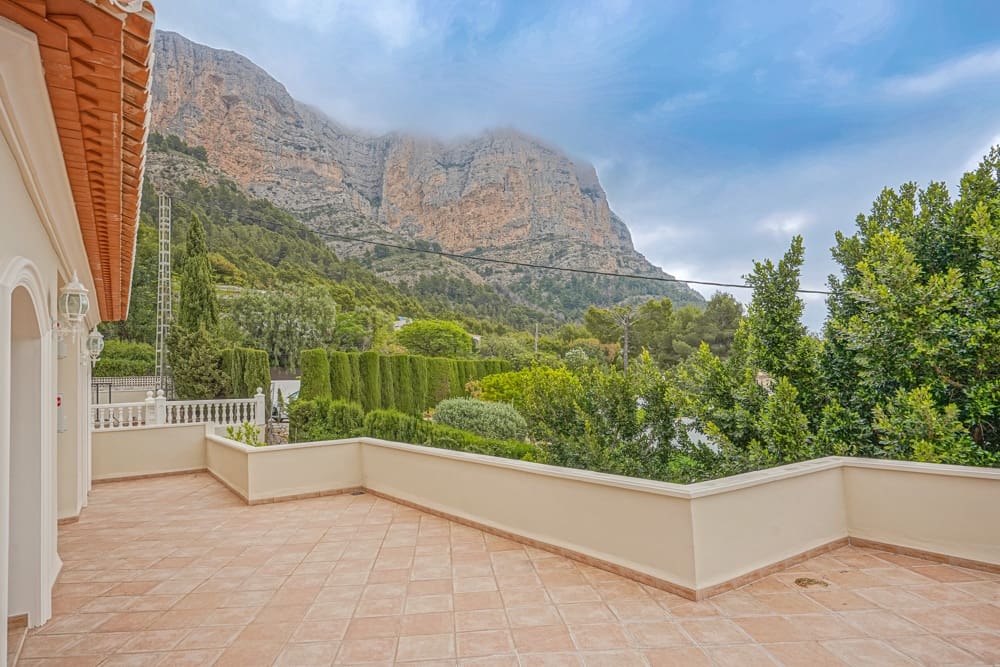 6 slaapkamer Villa te koop in Javea / Xabia met garage - € 1.470.000 (Ref: 9484851)