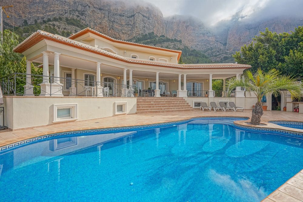 6 slaapkamer Villa te koop in Javea / Xabia met garage - € 1.470.000 (Ref: 9484851)