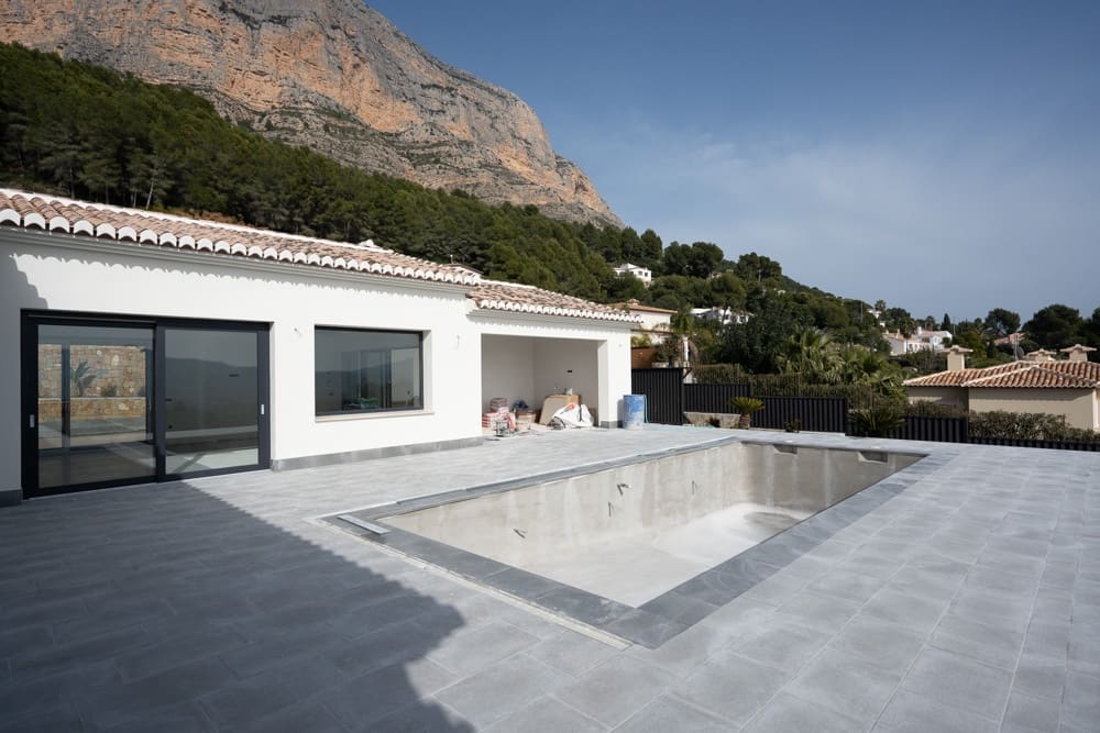 4 slaapkamer Villa te koop in Javea / Xabia met garage - € 1.200.000 (Ref: 9484856)