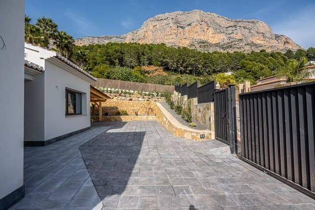 4 slaapkamer Villa te koop in Montgó - Ermita, Javea / Xàbia met garage - € 1.200.000 (Ref: 9484856)