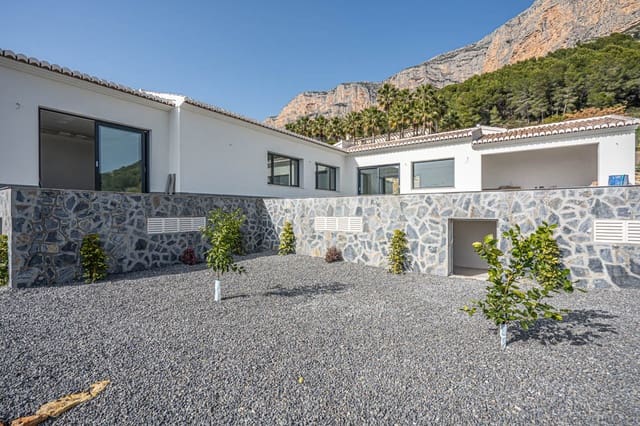 4 slaapkamer Villa te koop in Montgó - Ermita, Javea / Xàbia met garage - € 1.200.000 (Ref: 9484856)