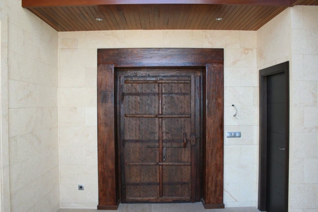 5 bedroom Villa for sale in Adsubia with garage - € 1,215,000 (Ref: 9484858)