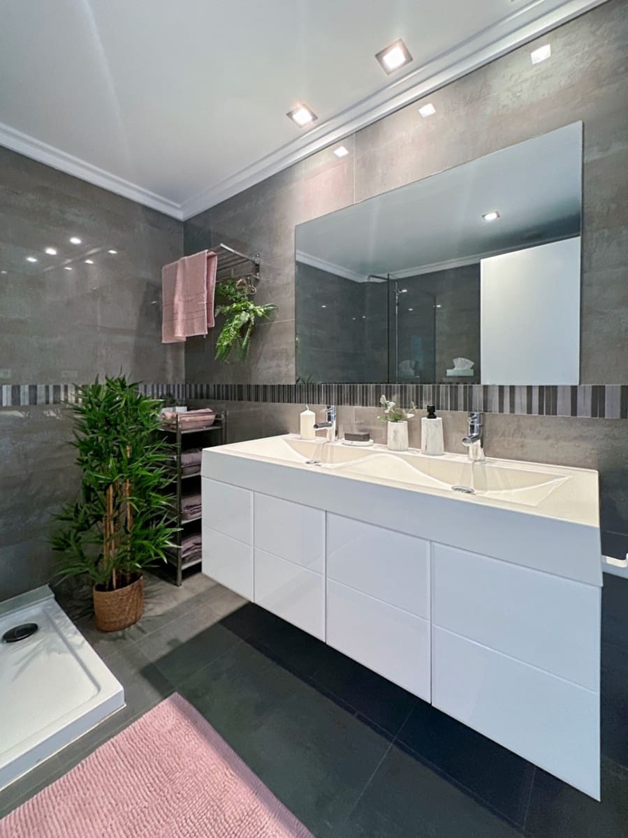 3 camera da letto Appartamento sulla Spiaggia in vendita in Arenal con garage - 635.000 € (Rif: 9484859)