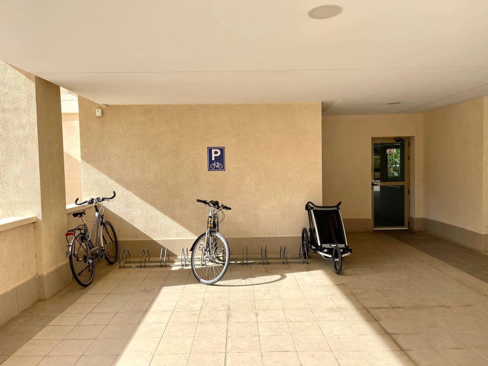 2 bedroom Beach Apartment for holiday rental in Calpe / Calp - € 640 (Ref: 9484866)