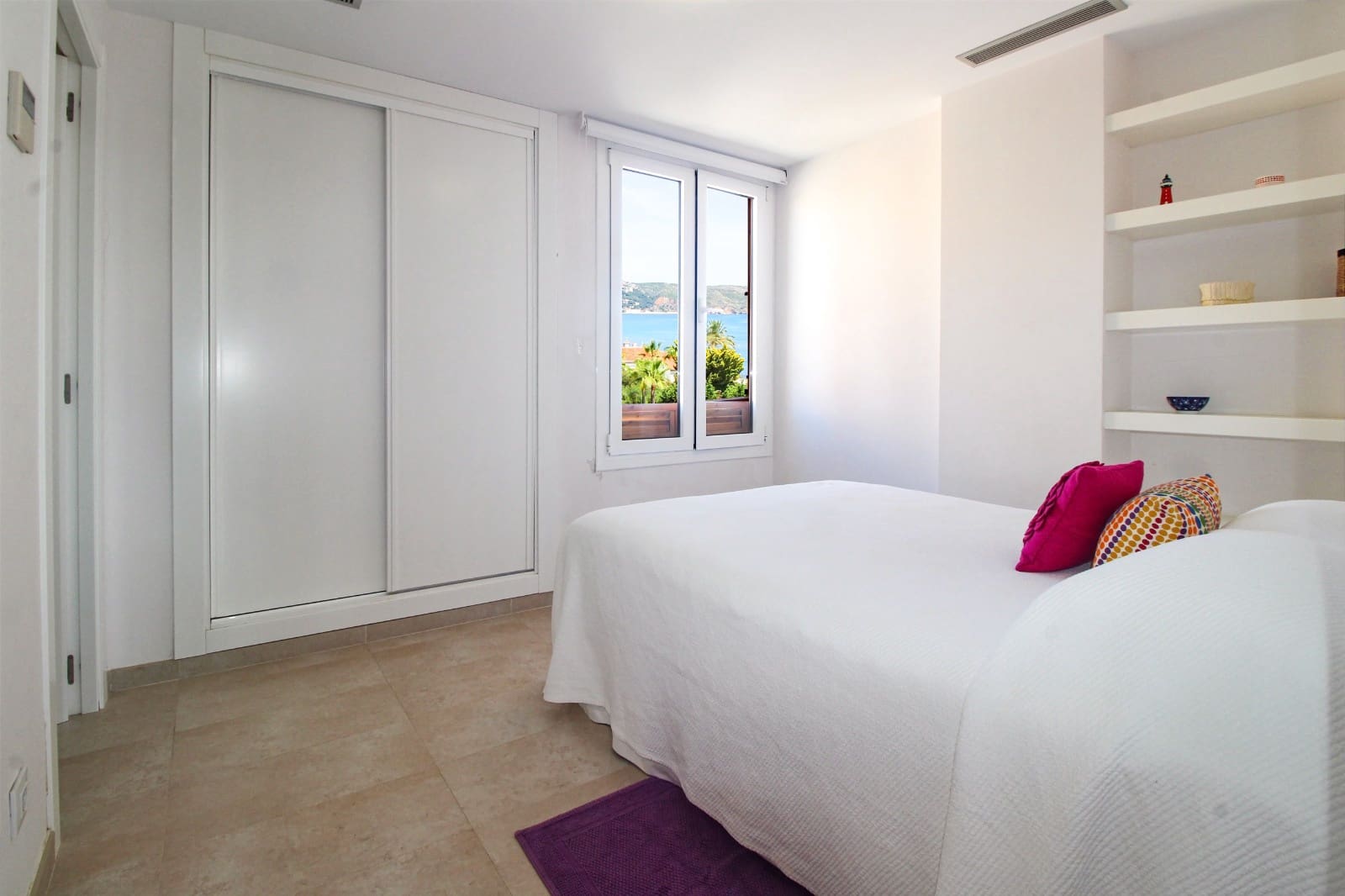 4 bedroom Beach Apartment for rent in Javea / Xabia with garage - € 2,000 (Ref: 9484870)