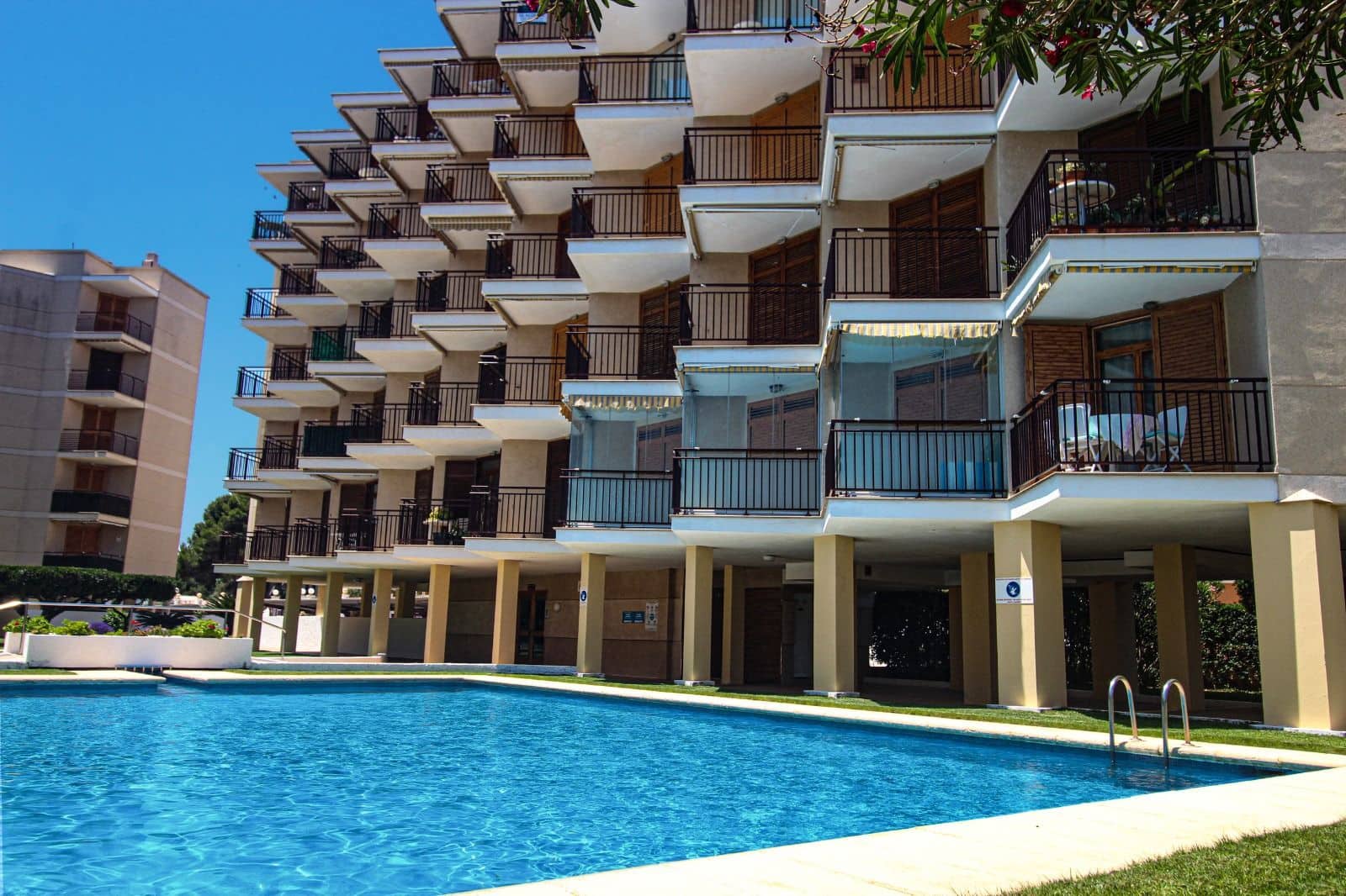 4 bedroom Beach Apartment for rent in Javea / Xabia with garage - € 2,000 (Ref: 9484870)
