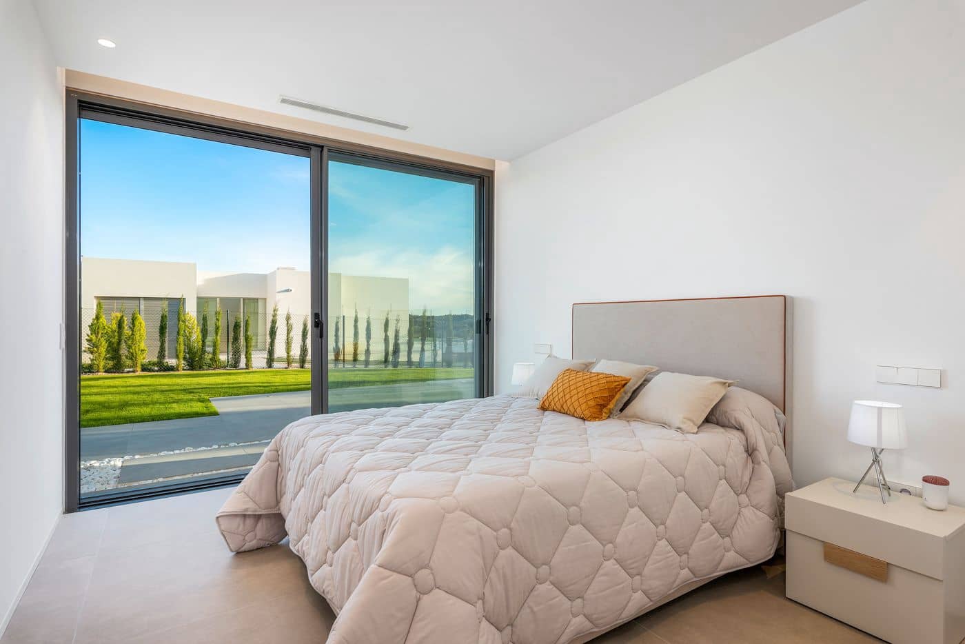 Chalet de 3 habitaciones en Orihuela en venta con garaje - 1.485.000 € (Ref: 9484875)