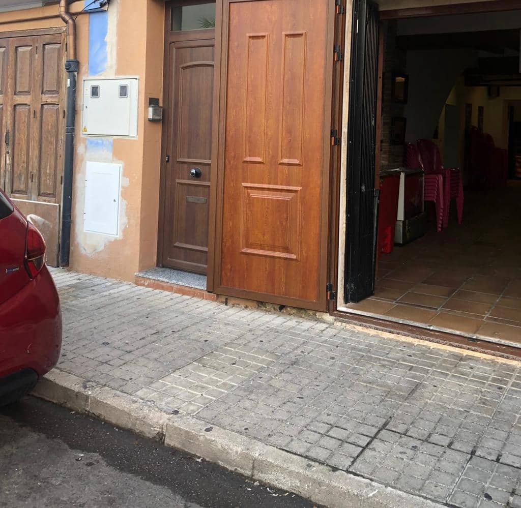 Business for sale in Denia - € 290,000 (Ref: 9484890)