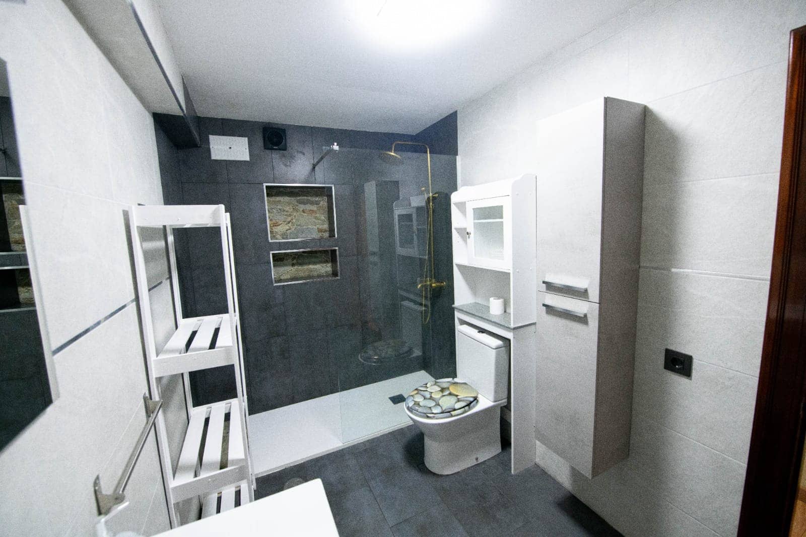 2 bedroom Flat for sale in Gijon - € 160,000 (Ref: 9484893)