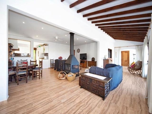 7 bedroom Villa for sale in Benimeit - Tabaira, Teulada-Moraira with garage - € 999,000 (Ref: 9484895)