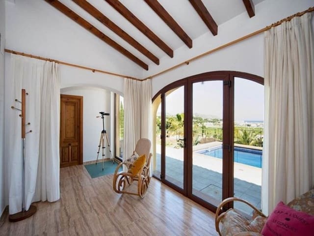 7 bedroom Villa for sale in Benimeit - Tabaira, Teulada-Moraira with garage - € 999,000 (Ref: 9484895)