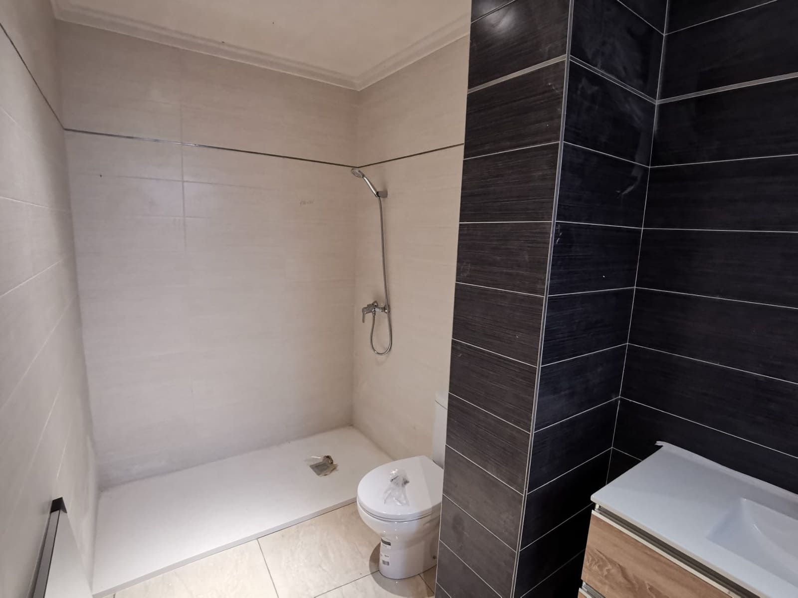 8 makuuhuone Omakotitalo myytävänä paikassa Gata de Gorgos - 435 000 € (Ref: 9484917)