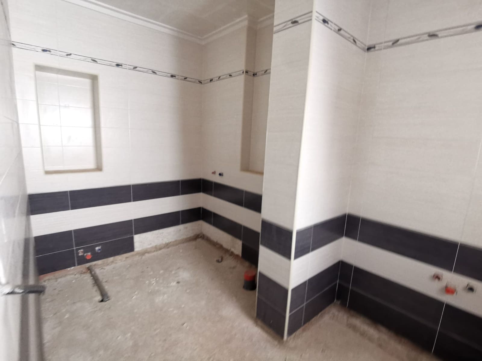 8 makuuhuone Omakotitalo myytävänä paikassa Gata de Gorgos - 435 000 € (Ref: 9484917)