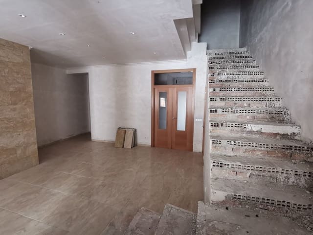 8 makuuhuone Omakotitalo myytävänä paikassa Gata de Gorgos - 435 000 € (Ref: 9484917)