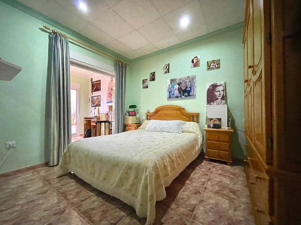 5 bedroom Townhouse for sale in Pego - € 220,000 (Ref: 9484920)