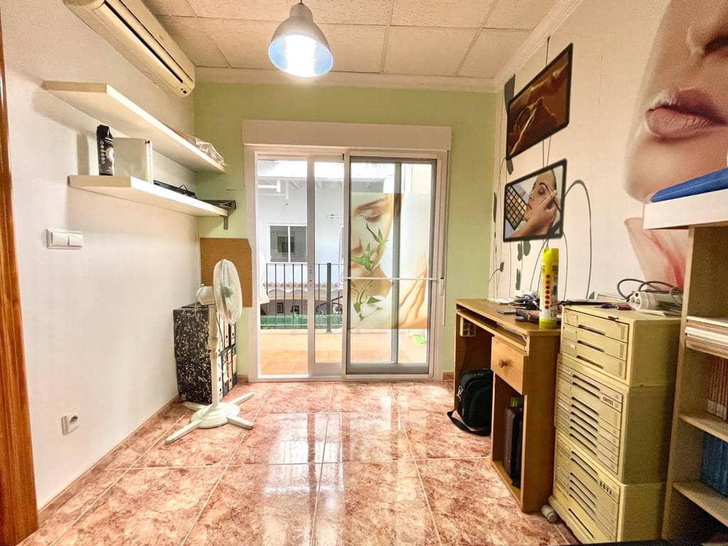 5 bedroom Townhouse for sale in Pego - € 220,000 (Ref: 9484920)